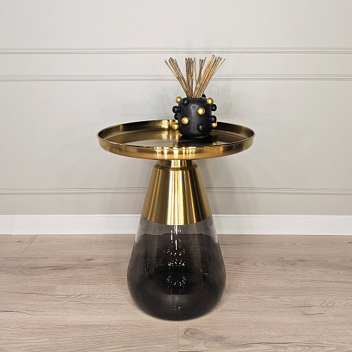 Журнальный столик Zeigna Tall
